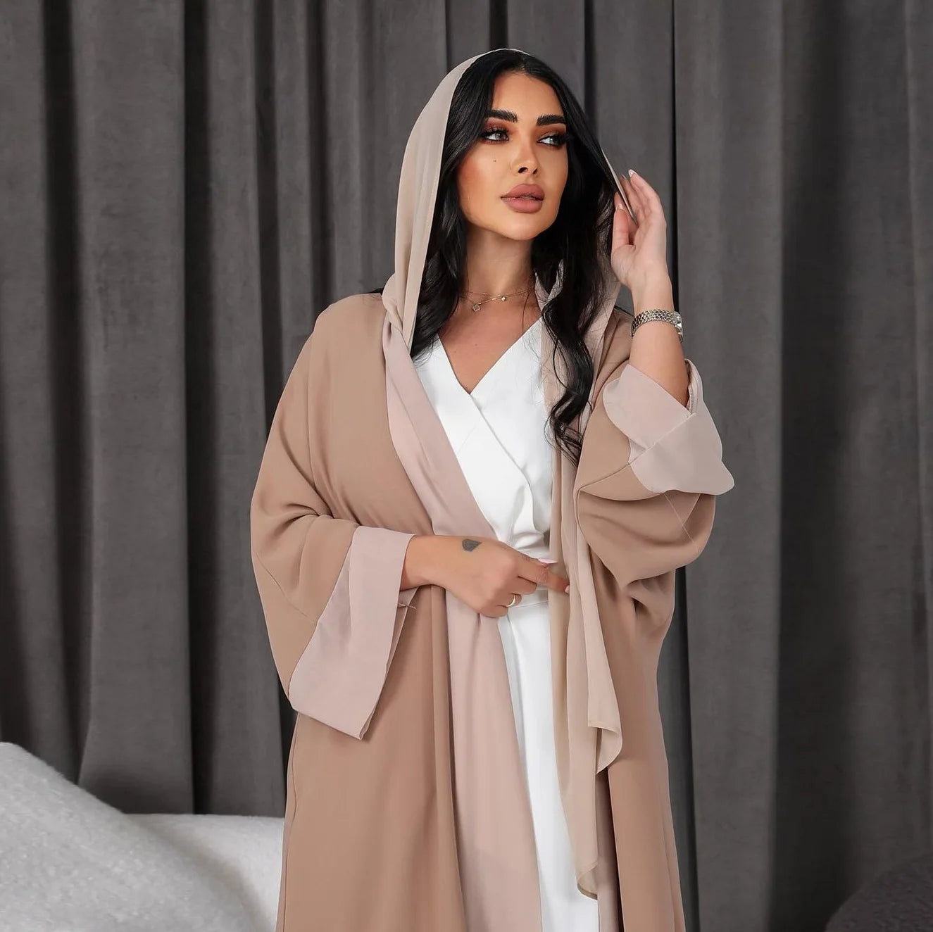 Abaya Kimono Femme Beige Fluide avec hajab