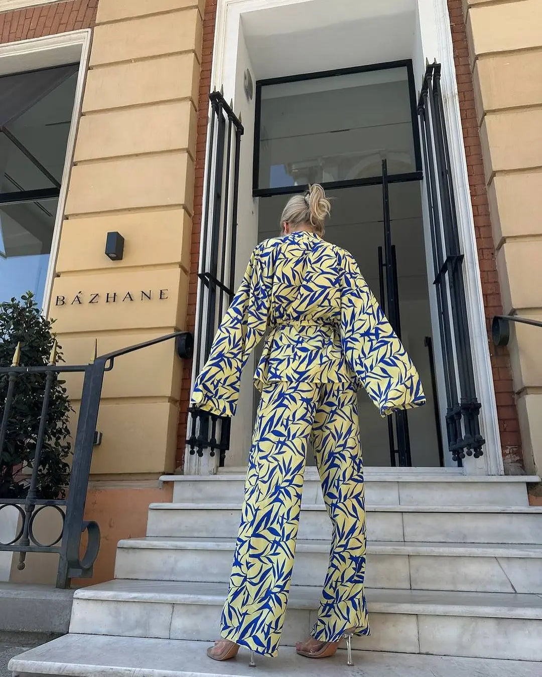 Ensemble Kimono Jaune et Bleu Confortable