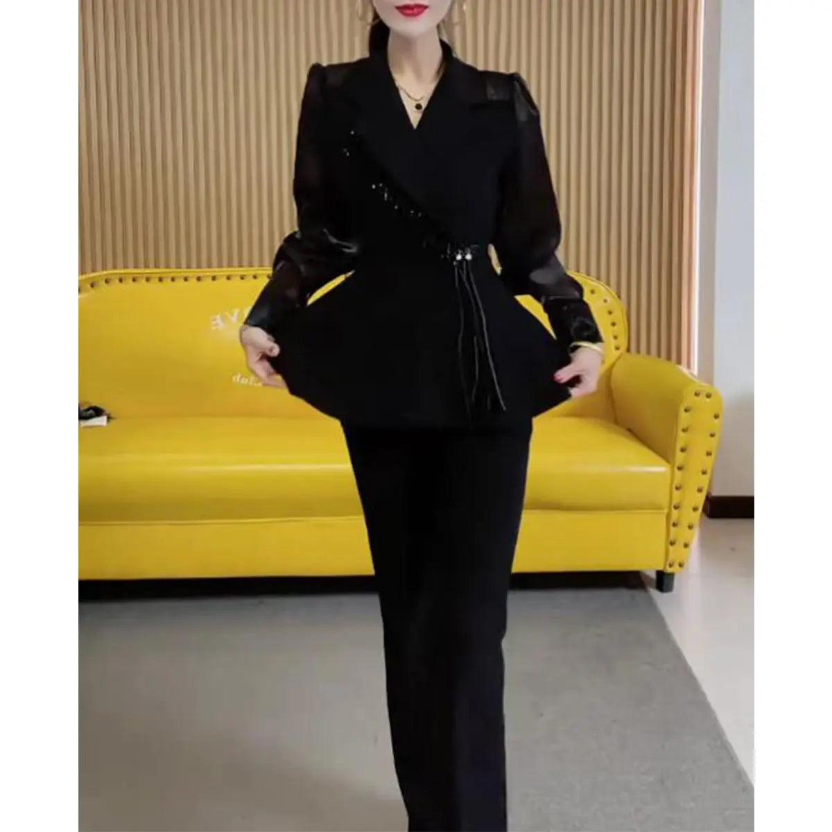 Ensemble Kimono Noir à Manches Bouffantes Génial