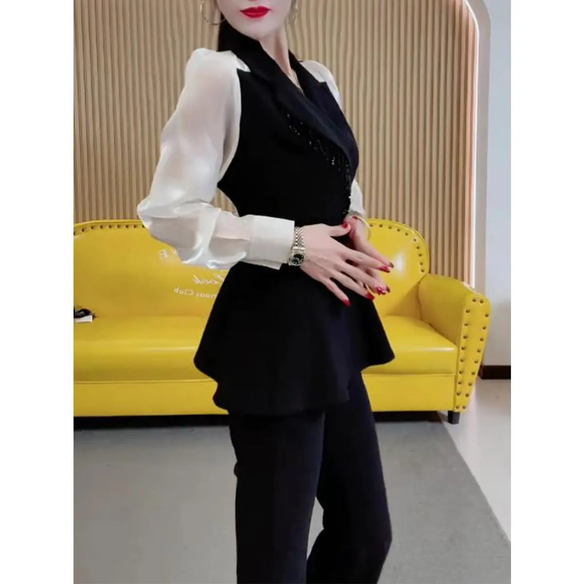 Ensemble Kimono Noir et Blanc Stylé Confortable