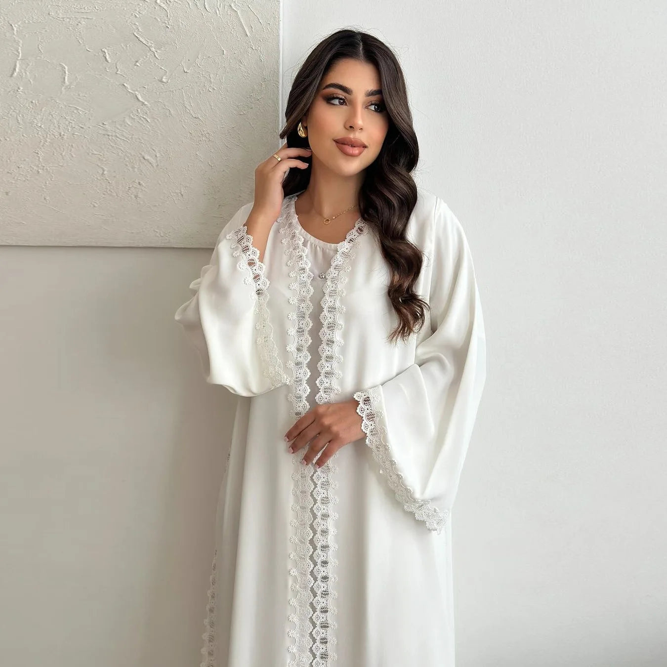 Kimono Abaya Blanc Minimaliste à Dentelles long
