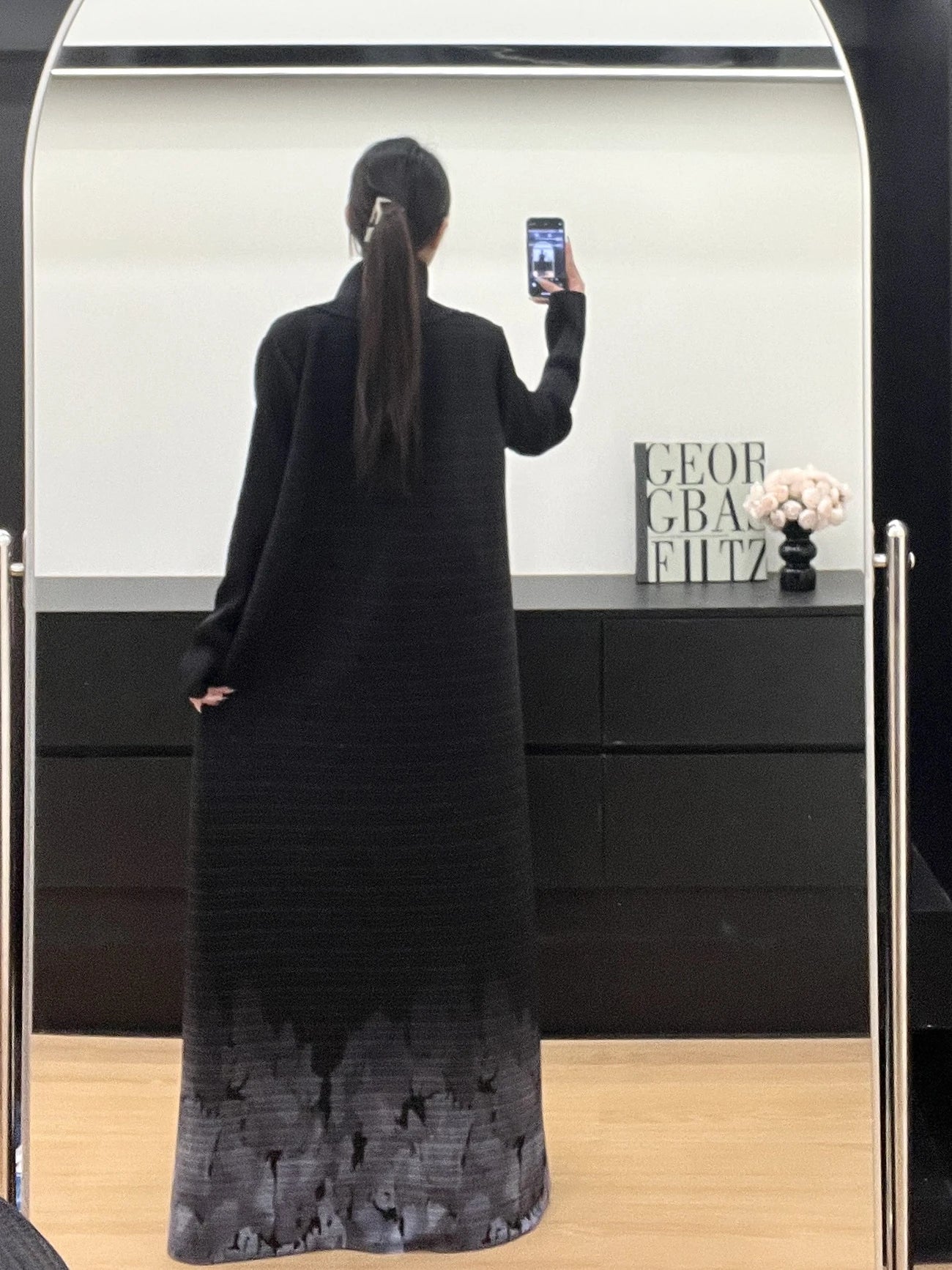 Kimono Abaya Noir avec Motifs Gris chic