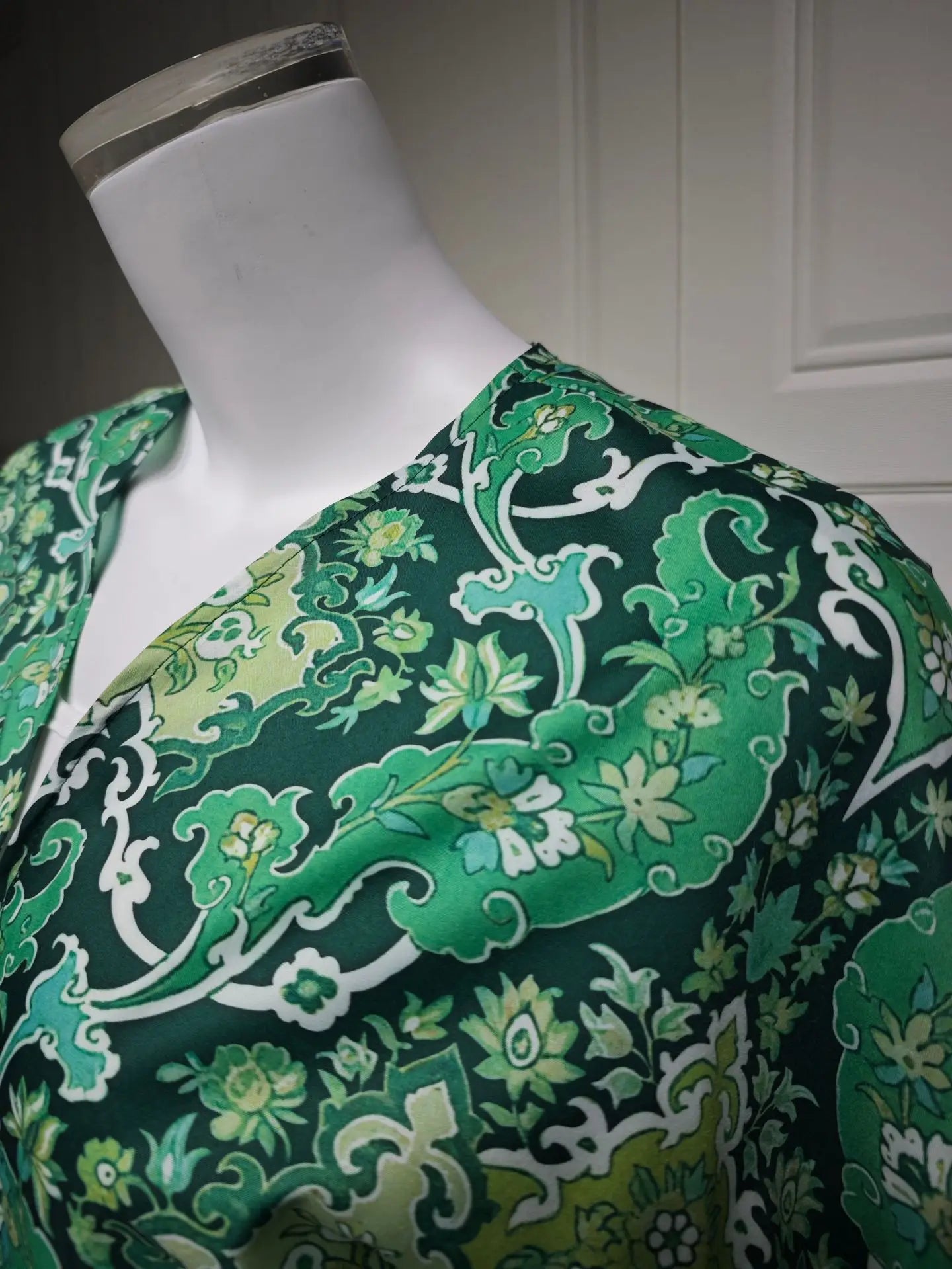 Kimono Abaya Vert Élégant ouvert