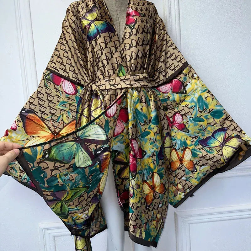 Kimono Bohème Motifs Papillons Stylé
