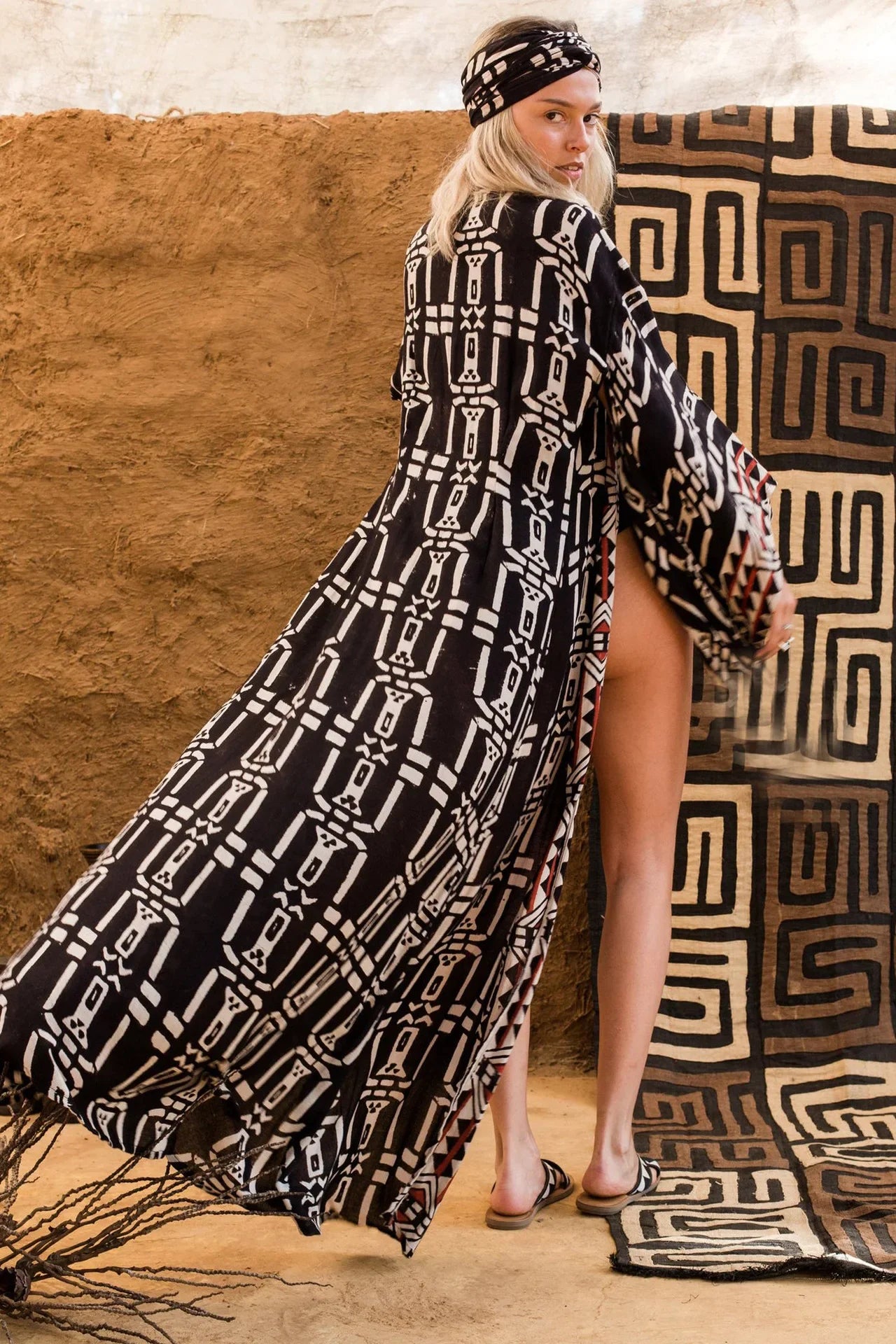 Kimono de Plage Noir Ceinturé doux