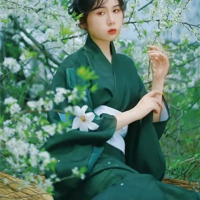 Kimono Japonais Vert à Fleurs Confortable