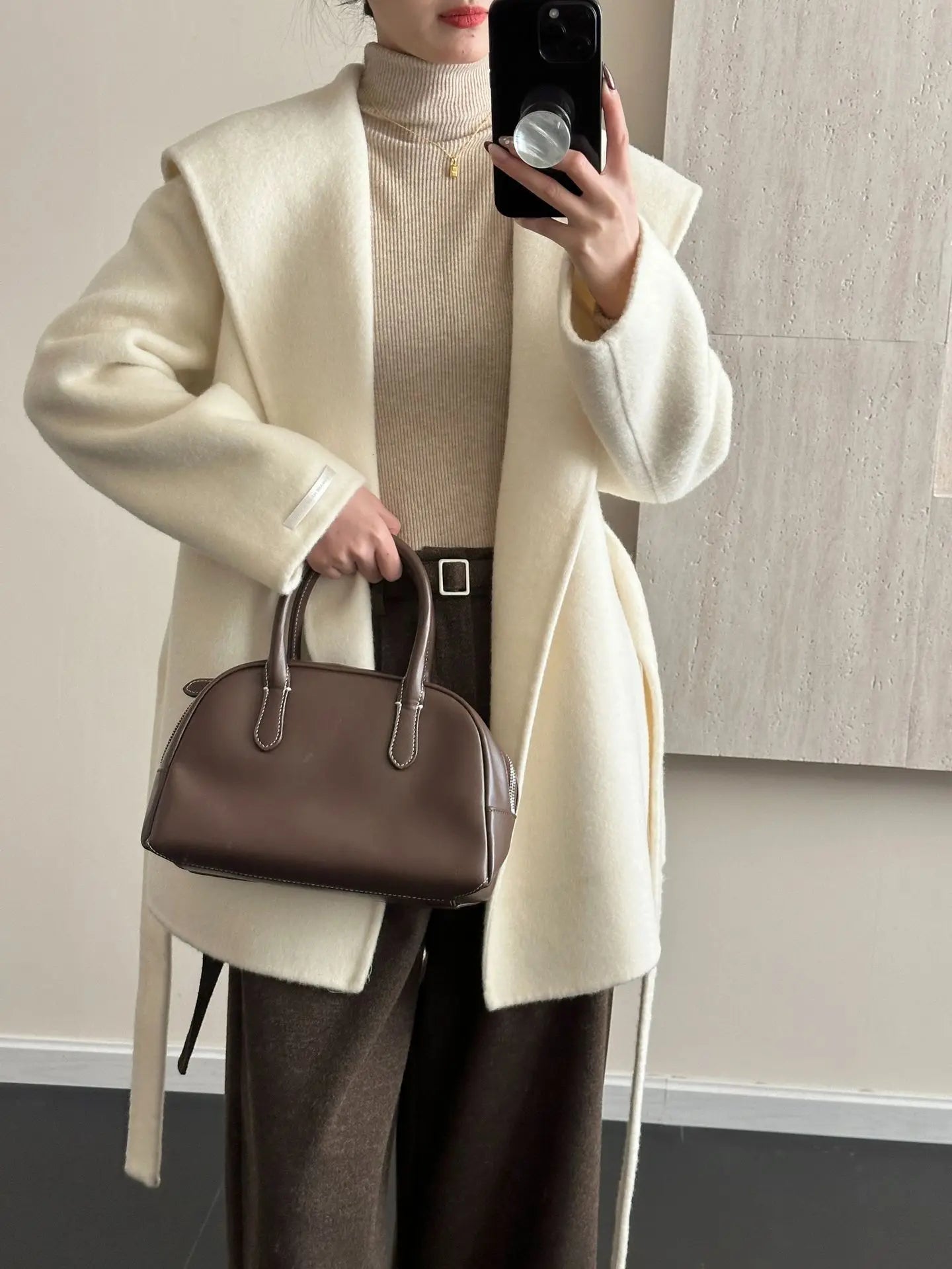 Manteau Kimono à Grand Col Blanc