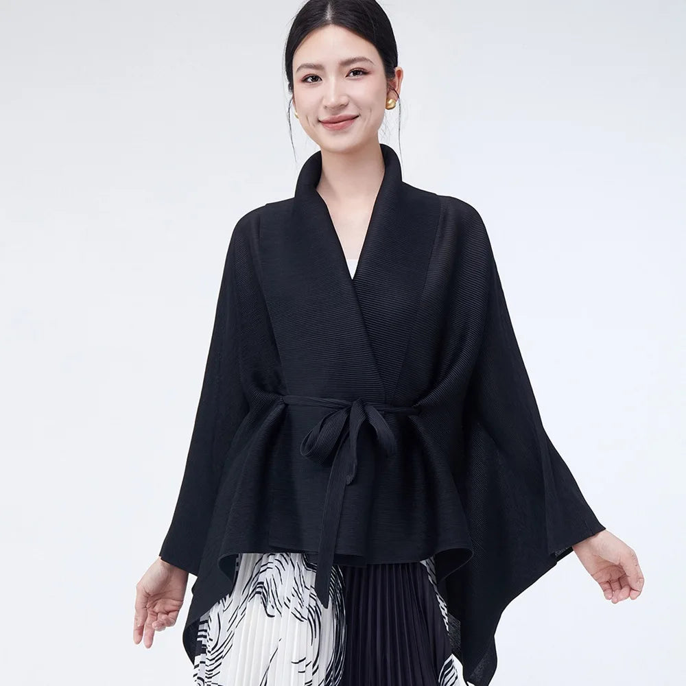 Veste Kimono Noire Raffinée Irrégulière Chic