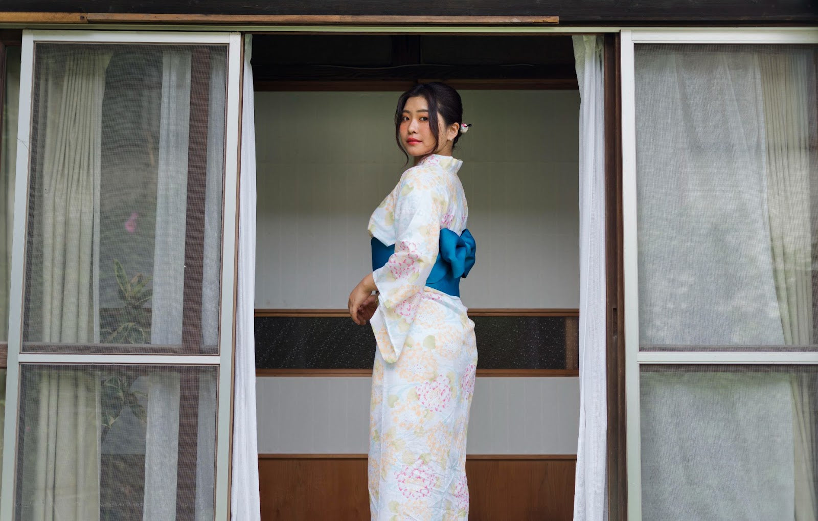 s'habiller sous un kimono 