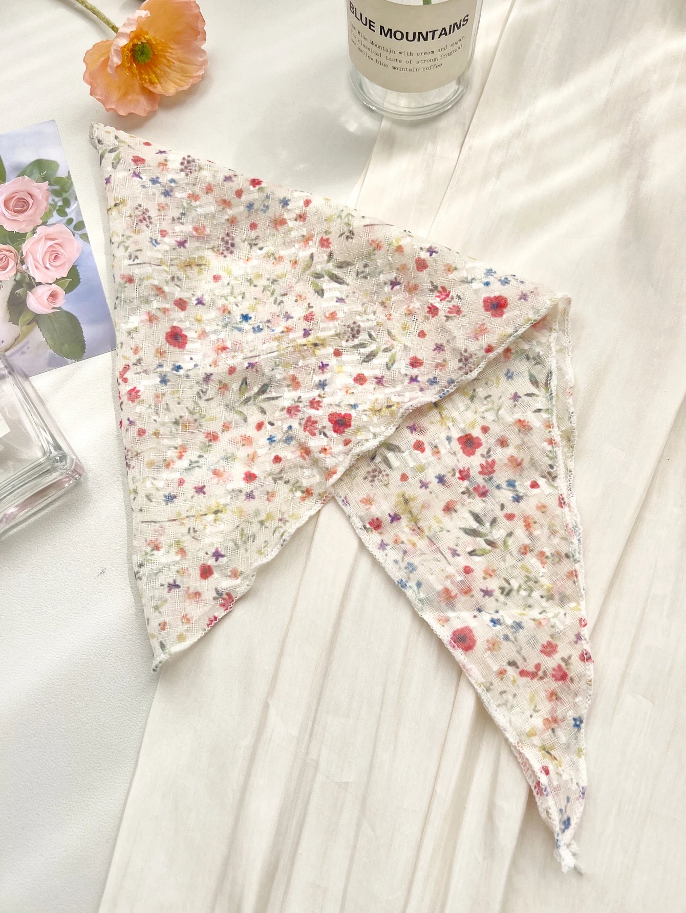 Foulard Triangle Vintage Fleuri Coloré Rose