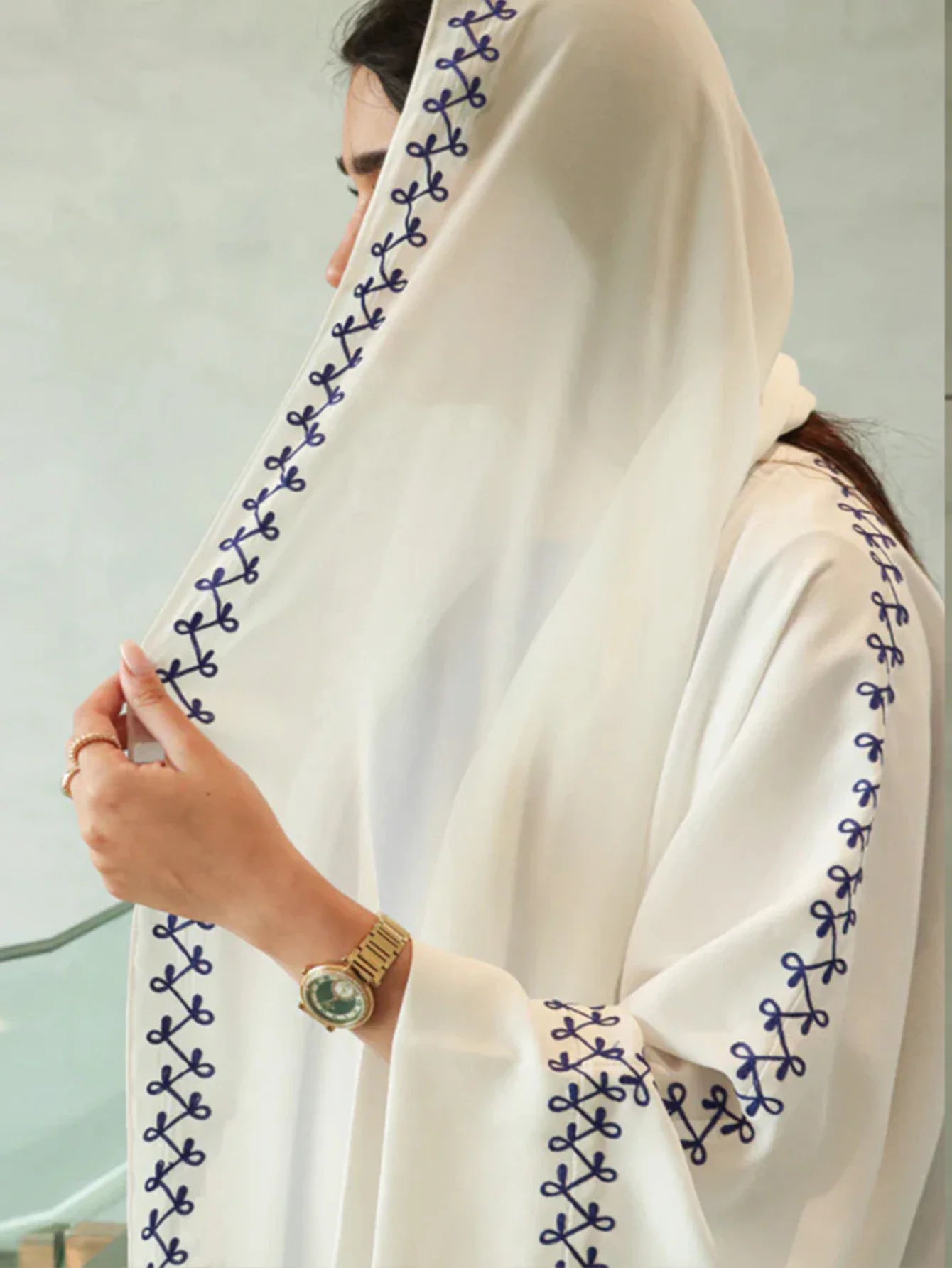 Kimono Abaya Brodé Beige avec hajab