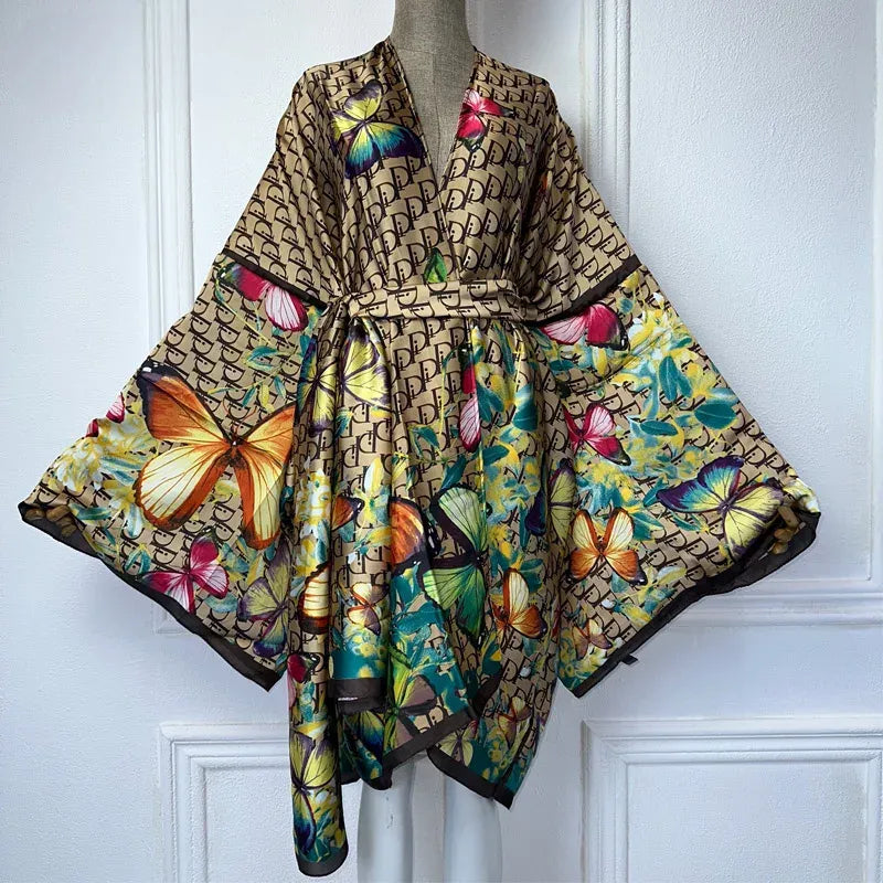 Kimono Bohème Motifs Papillons Design
