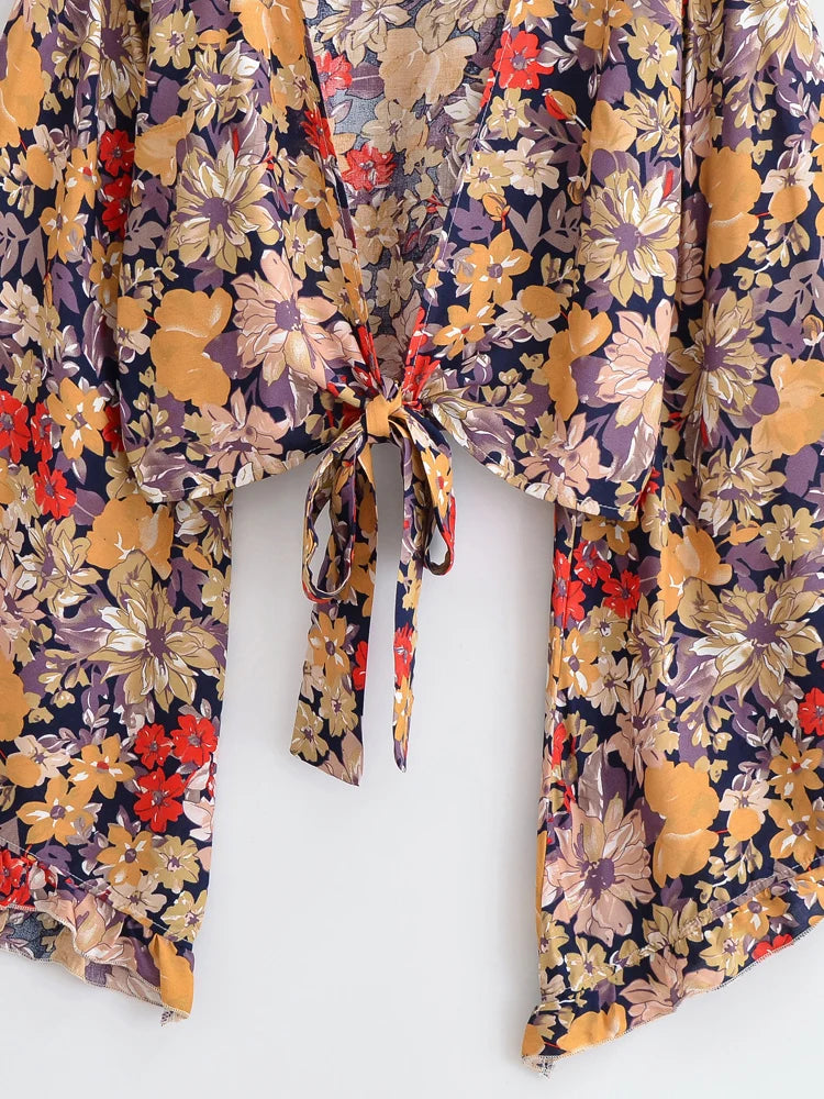Kimono Court Vintange Boho Floral Chic