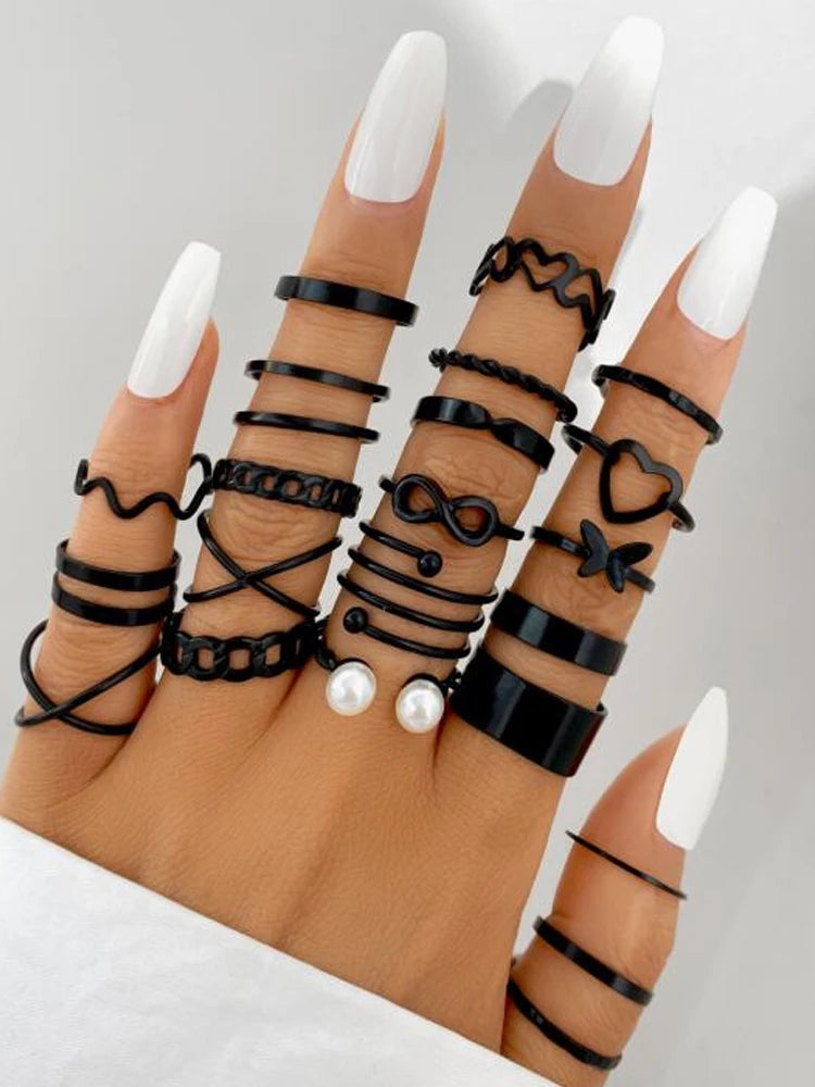 Lot de Bagues Noires Punk