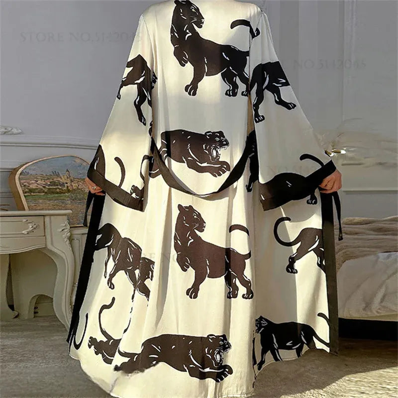 Peignoir Kimono Soyeux Léopard Dos