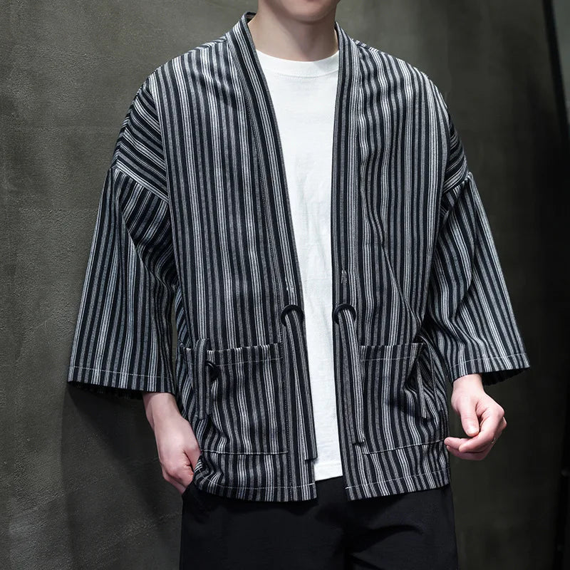 Veste Kimono Homme Noir à Rayures Design