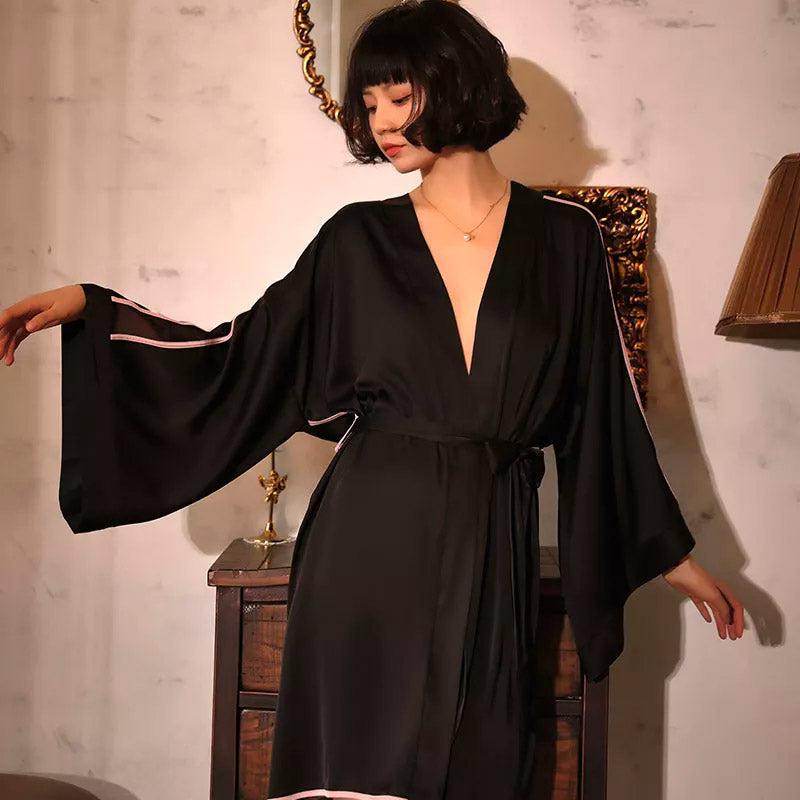 Robe Noir Kimono Chic